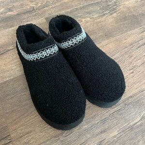 Kids Black Cozy Slip-On Shoes with Decorative Stitching